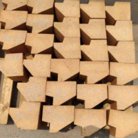 廠家提供各種規(guī)格耐火磚 長(zhǎng)方形鍋爐耐火磚 異型氧化鋁耐火磚